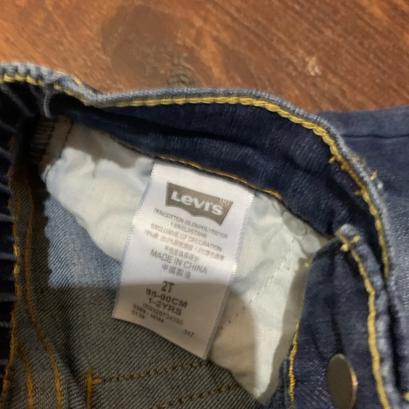 Toddler jeans. 2T. Good condition - Picture 3 of 3